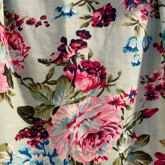 3 PIECE labor/maternity gown, swaddle blanket, and bow - Picture 5 of 13